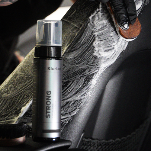 KIURLAB STRONG LEATHER CLEANER 1X1.png